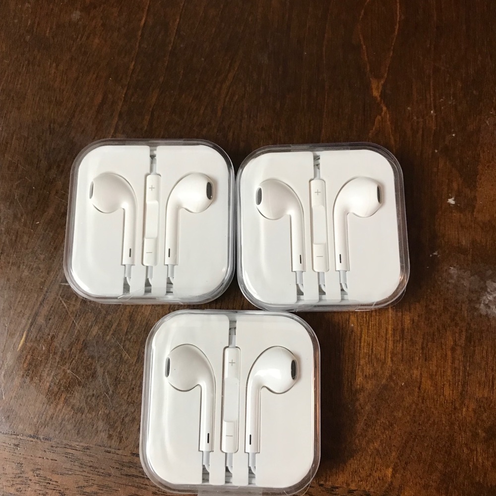 3x EarPods